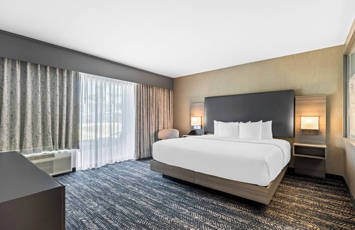 Bakersfield Hotel | Hourglass Hotel, Ascend Hotel Collection