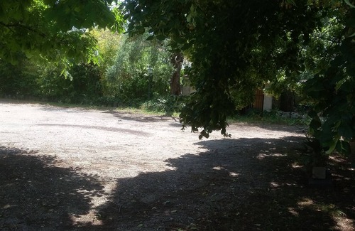 La Colle-sur-Loup Casa | Casa de 100 m2 en terreno arbolado