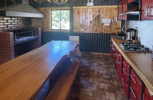 Villarrica Casa | Casa 18 personas, Tinaja, Mesa de pool, Chimenea