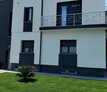Collecchio Casa | House 21 Residence Room