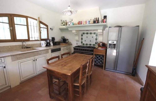 Montauroux Casa | HOUSE 260 m2, 5***** CLIMATIZED, 5 BEDROOMS, 6 BATHROOMS, HEATED SWIMMING POOL,