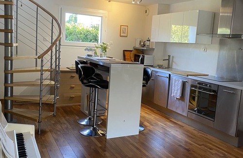 Bacalan Casa | House 2mm from the Bordeaux Golf Course