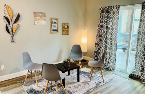 Grogan's Mill Casa | House 3 Bed, 2Bath, FREE Parking in The Woodlands