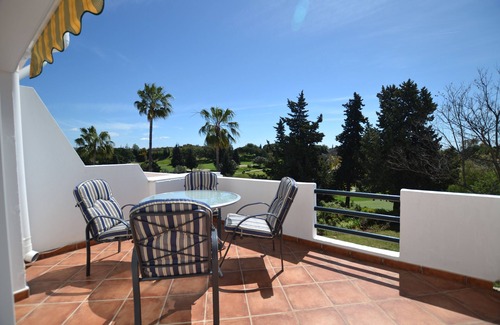 Marbella Casa | Casa, 3 terrazas, situado en campo de golf, piscina, tenis. Cerca de la playa