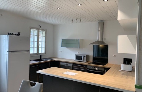 Denneville Casa | House 30m from the beach - 11 to 15 people - sea view from the first floor - dogs accepted