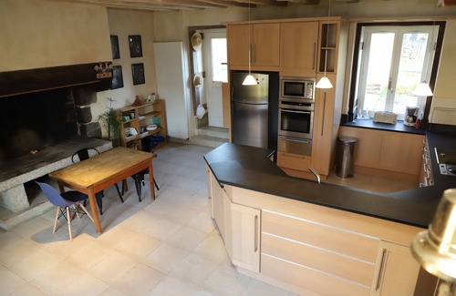 Pace Casa | Casa 315m², Rennes, 15 personas, piscina climatizada