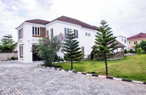 Ofin Apartamento | House 4 Apartments