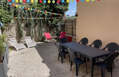 Montbard Casa | House 7 people - 3 bedrooms - MONTBARD center - "Chez Delphine et Guillaume" ("Delphine and Guillaume")