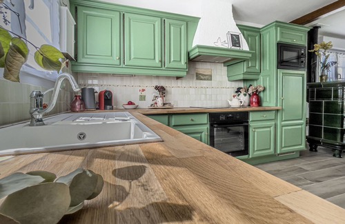 Surtainville Cabaña | House 90 m², 1 km from the sea, garden, veranda. Peace and comfort at ♥️ du Cotentin.
