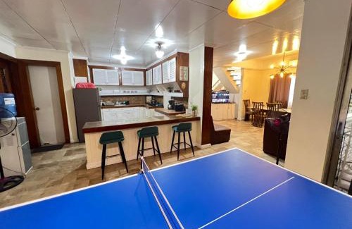 Matandang Balara Apartamento | HOUSE A - Bahay Bakasyunan in New intramuros Village, Old balara Q.C