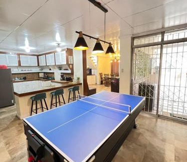 Matandang Balara Apartamento | HOUSE A - Bahay Bakasyunan in New intramuros Village, Old balara Q.C