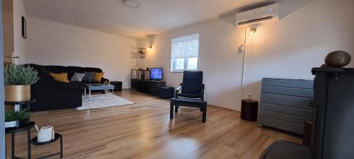 Rakovica Villa | House Anita