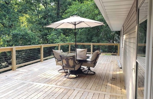 Bloomington Casa | House Around the Corner
