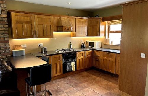 Rossadrehid Casa | House at the foot of The Galtees