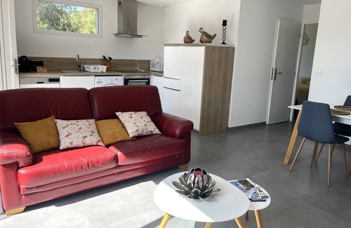 Le Revest-les-Eaux Casa | Casa a los pies del Mont Caume y cerca de las playas.