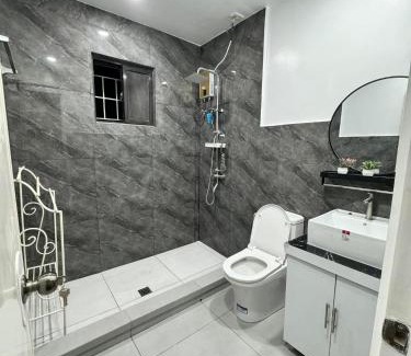 Matandang Balara Apartamento | House B Spacious 3BR3TB along Commonwealth Ave
