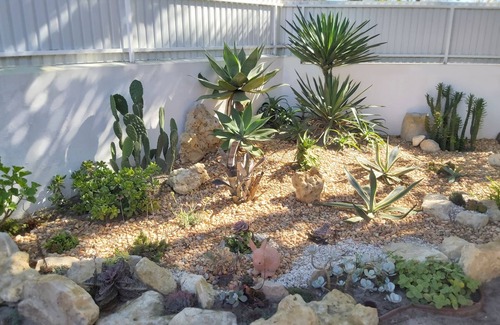 Magoito Casa | House, beautiful garden & playground near the beach