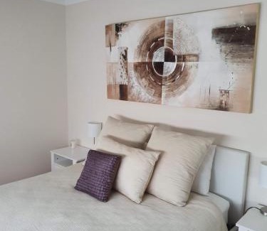 Gwandalan Casa | House Beside The Lake