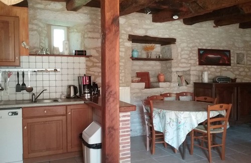 Pinsac Casa | Casa entre Quercy y Périgord con piscina cubierta, tranquila y relajante.