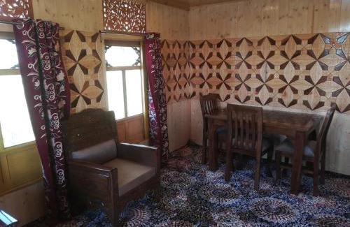 Sudarbal Alquiler De Eote | House boat house of common