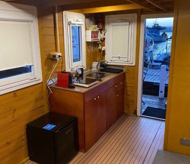 Poetto Apartamento | House boat V al Poetto 2 pax piu' 1