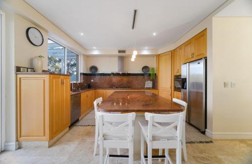 Seaforth Casa | House by the Harbor