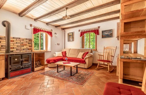 Kanal Casa | House By The Stream - Happy Rentals