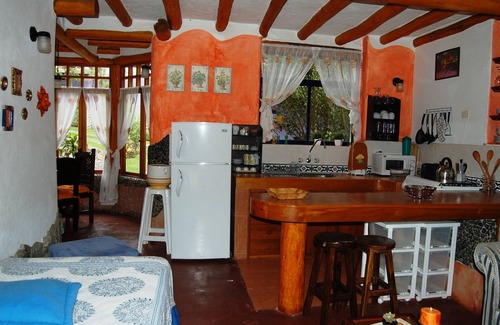 Tumbaco Casa | Casa Dalia. Preciosa, acogedora e independiente casa. Tranquilo en contacto con la naturaleza.