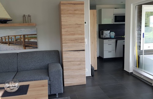 Quetzin Casa | Casa directamente en el lago Plauer con un barco opcional