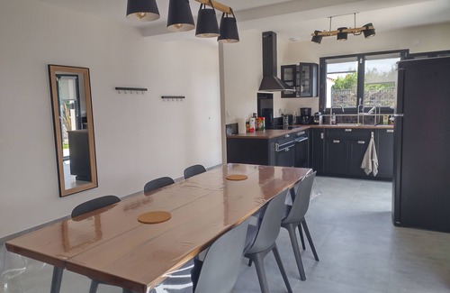 Tignieu-Jameyzieu Casa | House for 12 people Classified 3 stars at the Gîte de France near Lyon