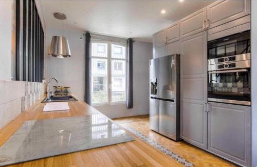 Deauville City Centre Casa | House for 18 people with cinema Place Morny