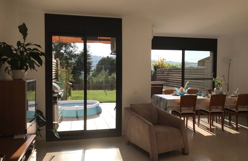Abrera Casa | House for 8-9 people 25 min from Barcelona, Montserrat, Sitges, Penedes.