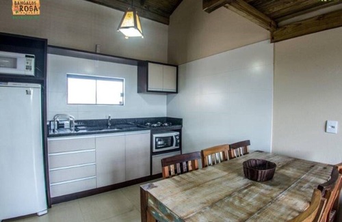 Praia do Rosa Casa | House for 8 people 500 meters from the sea