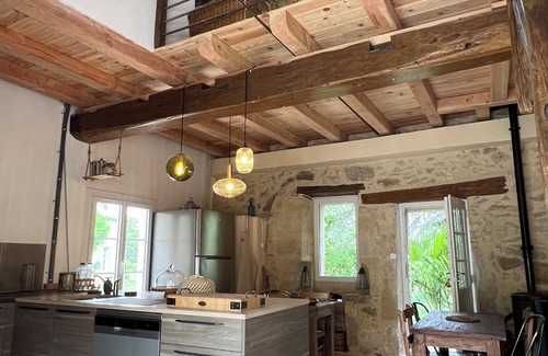 Castelnau-sur-Gupie Cabaña | House