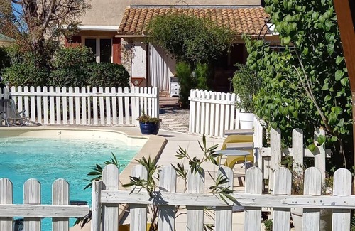 Entraigues-sur-la-Sorgue Villa | Casa / villa / chalet - Entraigues sur sorgue
