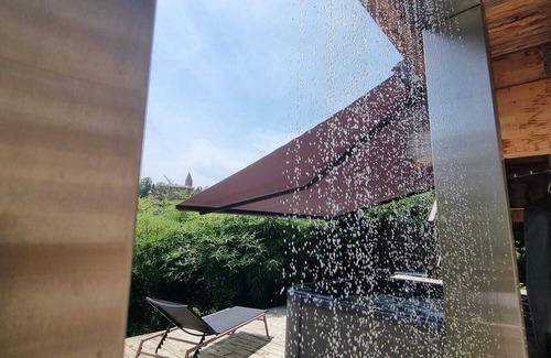 Jarnioux Casa | House with Spa and sauna in golden stones. Breathtaking view of the castle.