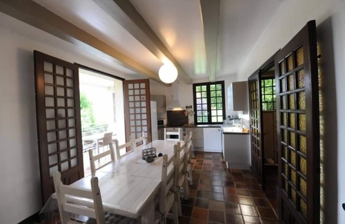 Saint-Michel-de-Bannieres Casa | Casa con jardín y piscina privada