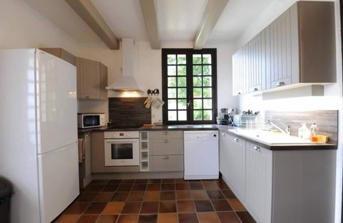 Saint-Michel-de-Bannieres Casa | Casa con jardín y piscina privada