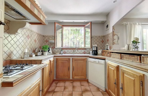 Mas-Blanc-des-Alpilles Casa | House