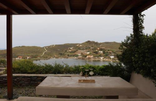 Vourkari Casa | House garden