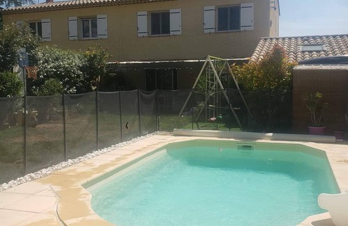 Gemenos Casa | House gemenos clim swimming pool close beaches 9 sleepings