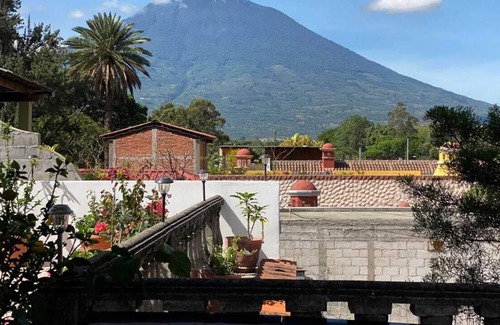 Antigua Guatemala Casa | Casa Quetzalli, En Antigua Guatemala a 2 cuadras de las ruinas de la Recolección