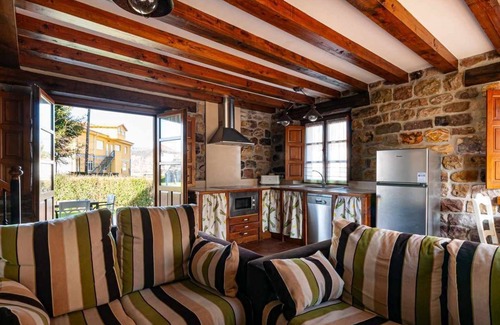 Villanueva de la Pena Casa | Casa Rural Ángela 1