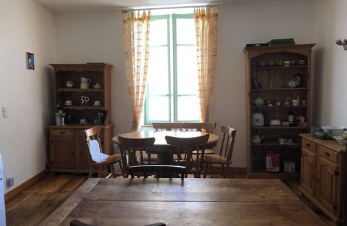 Fayet-Ronaye Casa | Casa en hermoso pueblo rodeado de bosques y ciclismo