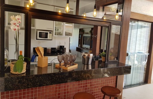 Joao Fernandes Casa | House in closed condominium, 2br w/air cond. in João Fernandes.