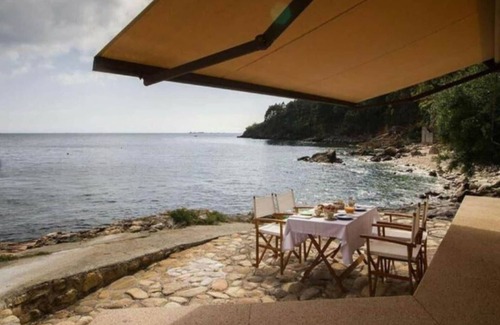Combarro Villa | Casa en Combarro junto al mar
