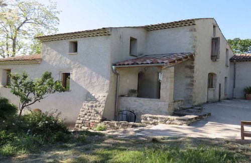 Forcalquier Casa | Casa de piedra en Forcalquier en plena naturaleza con vistas a los Alpes y señuelo