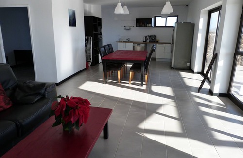 La Oliva Villa | Casa en Lajares, vistas a volcanes, piscina climatizada.