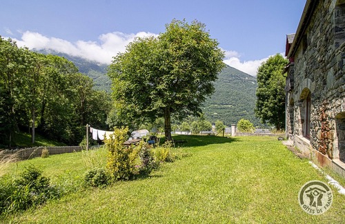 Luz-Saint-Sauveur Casa | House in Luz st Sauveur in a really beautiful scenary.