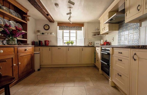 Beckington Casa | House in Pretty Beckington, Near Bath & Frome